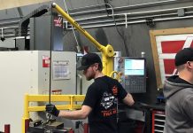 SKY HOOK Provides Manufacturers an Immediate One Person Lift Solution Sky Hook single person lift for CNC machinery